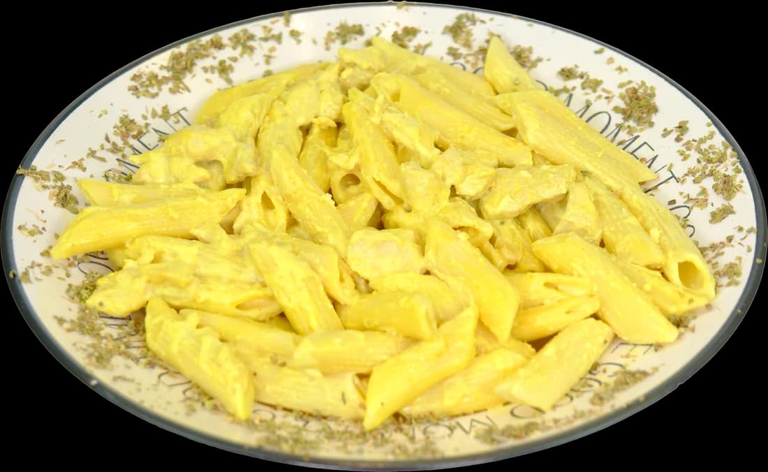 Köri Soslu Tavuklu Makarna